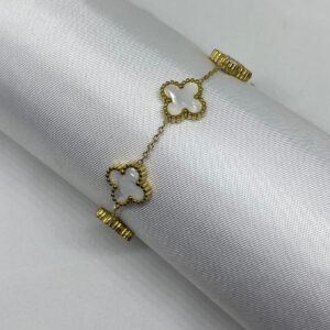 Lily white armband